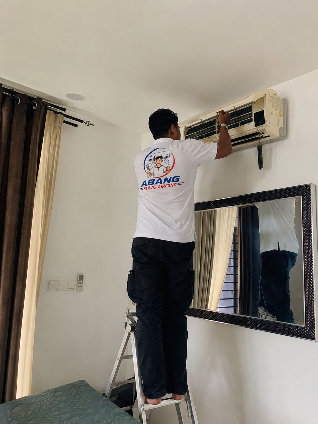 Repair aircond — baiki kerosakan aircond